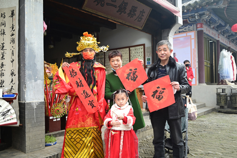 无锡景区新春送福活动.jpg